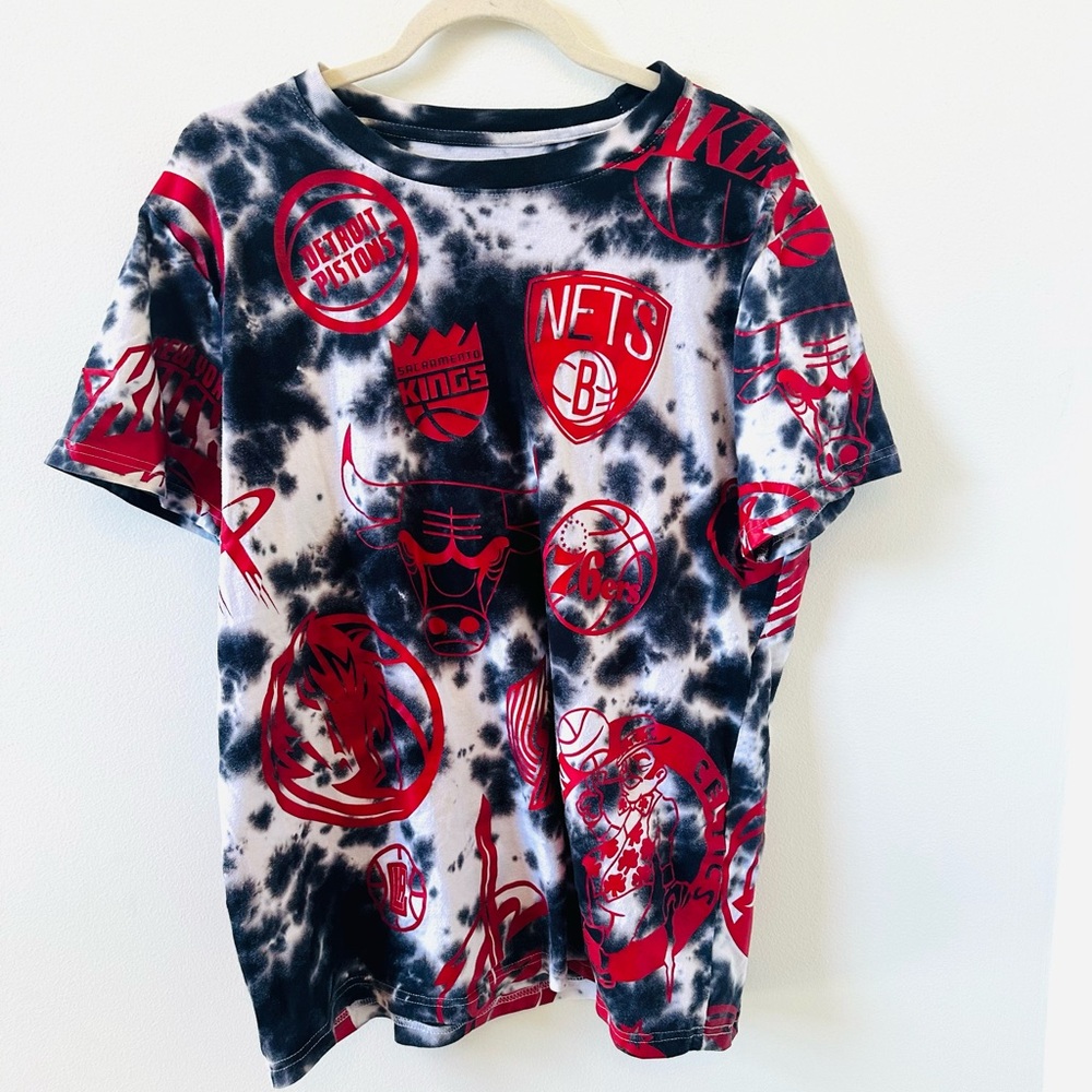 NBA tie dye Team logo T-shirt Size Medium